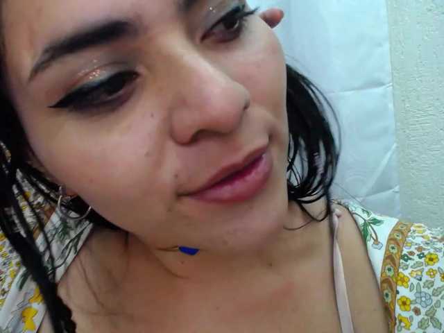 Емитувани слики од екранот StefannyVSN