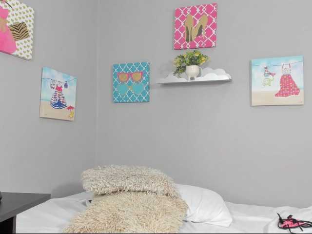 Емитувани слики од екранот steffyPetite