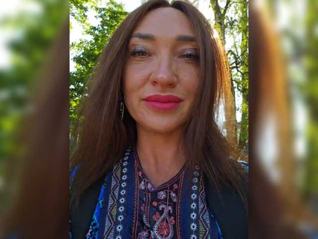 Емитувани слики од екранот Miss_Stella