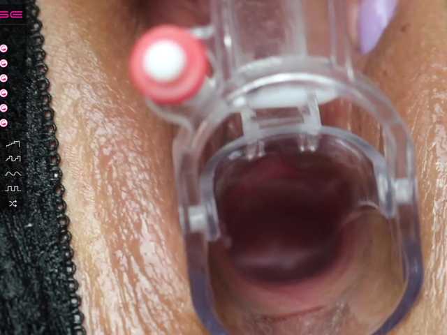 Емитувани слики од екранот StellaFlurry