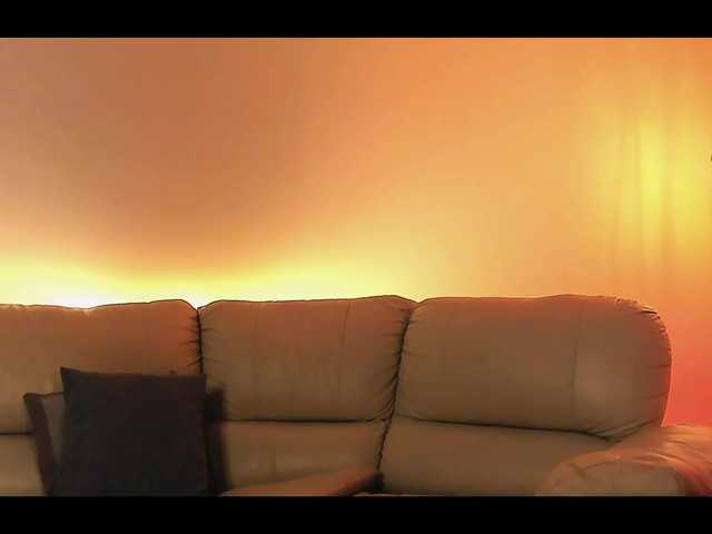 Емитувани слики од екранот Sterension