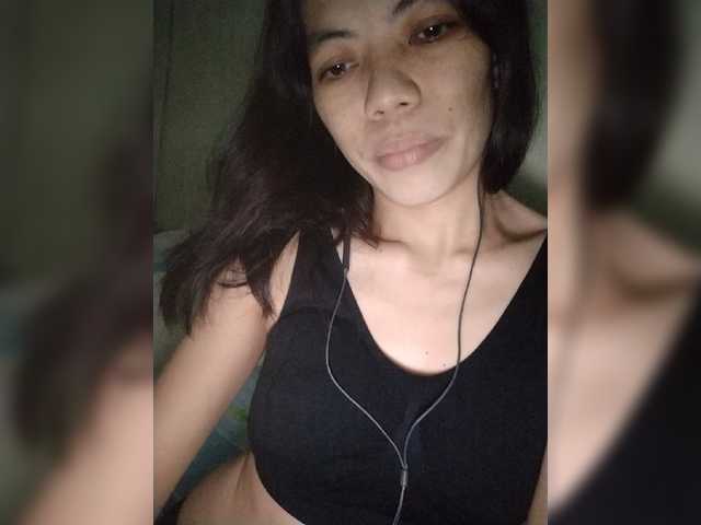 Емитувани слики од екранот Strawb69