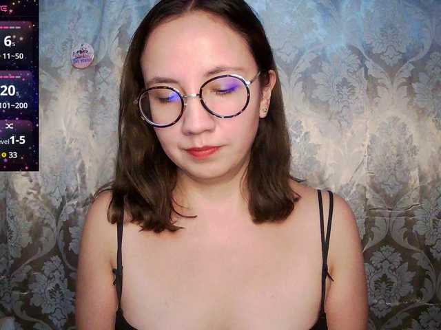 Фотографии Mish_HOT i live with my roomies so this is a silent room, join me in public or in private ;)