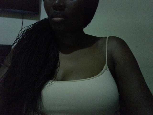 Емитувани слики од екранот sweet-velour