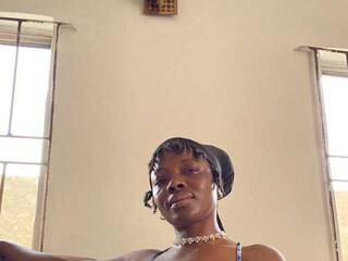 Еротски видео разговор Sweetbellea