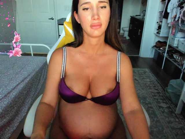 Емитувани слики од екранот SweetButtocks