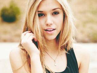 Еротски видео разговор SweetErikaOh