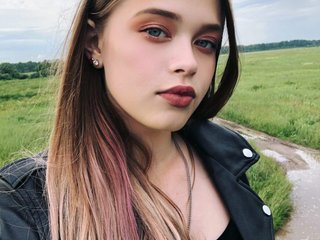 Еротски видео разговор SweetKitten17