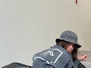Еротски видео разговор SweetKittyX