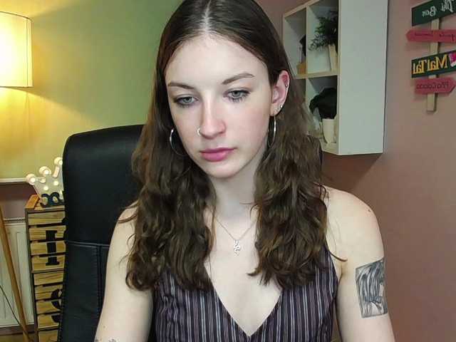 Емитувани слики од екранот sweetMadison