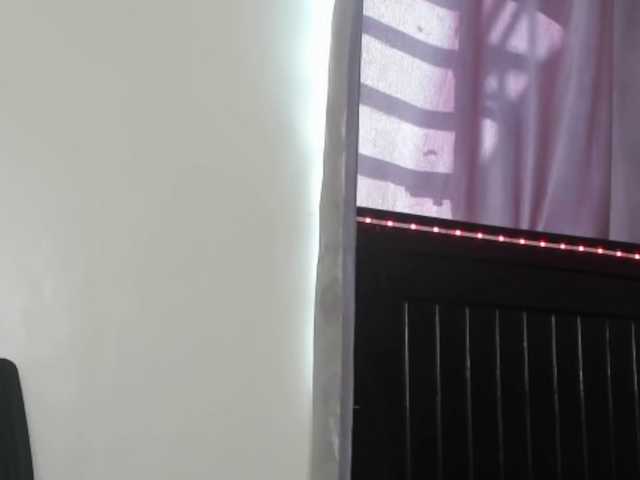 Емитувани слики од екранот sweetmoans