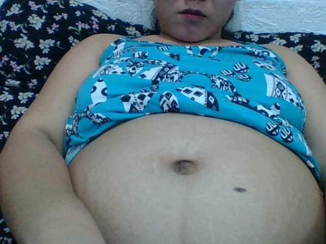 Емитувани слики од екранот SweetNikkie