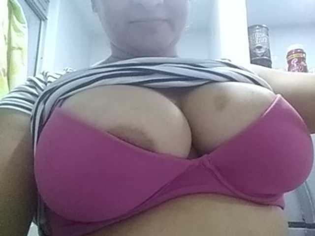 Емитувани слики од екранот sweetpam