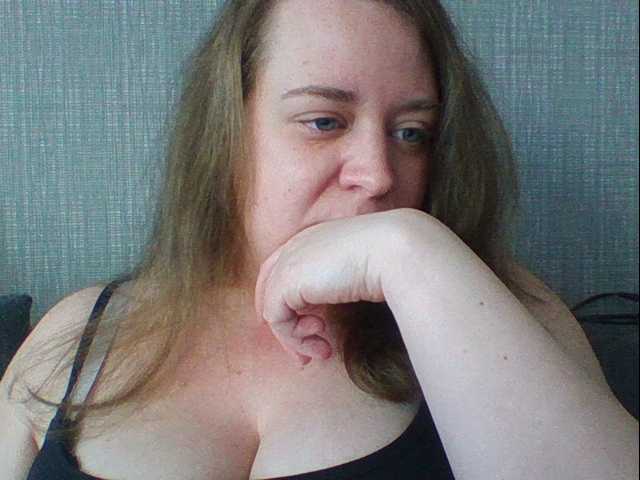 Емитувани слики од екранот SweetSecret72