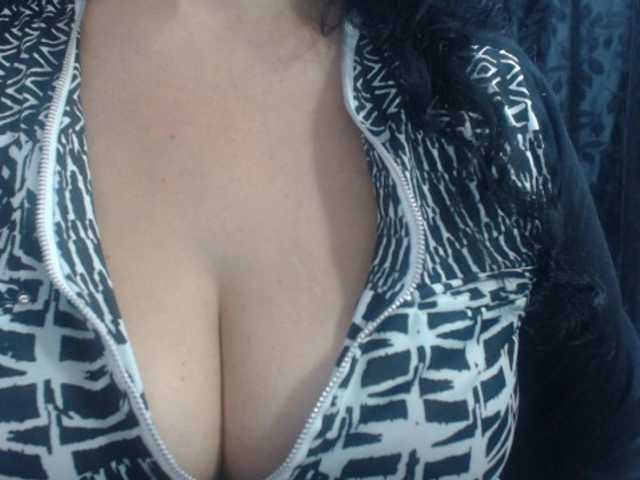 Емитувани слики од екранот sweetvaleria