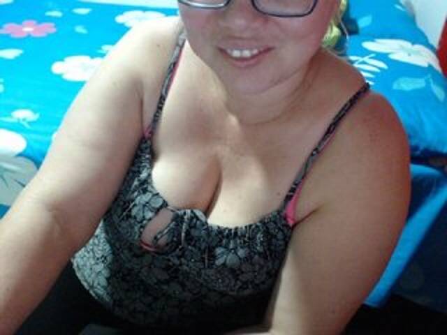 Емитувани слики од екранот SwetValentina