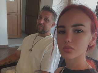 Еротски видео разговор SwitchDomCouple