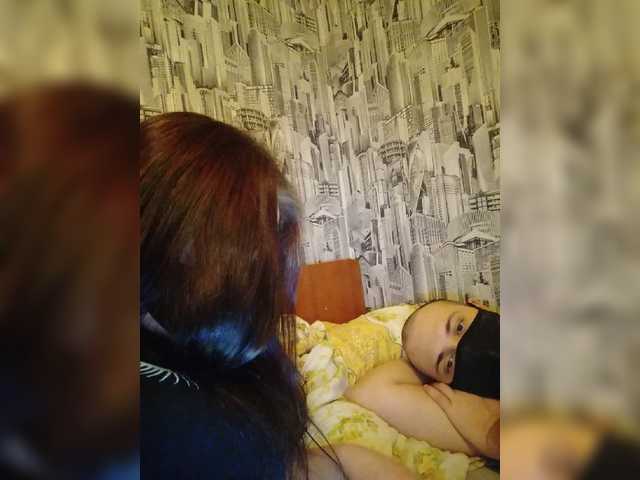 Емитувани слики од екранот t0kengo