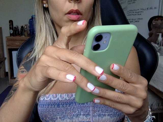 Емитувани слики од екранот TammiZ