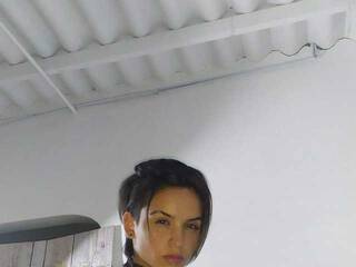 Еротски видео разговор TamiGril