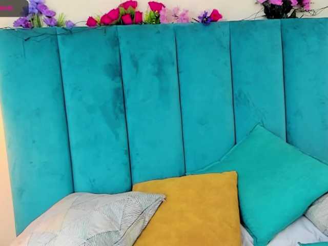 Емитувани слики од екранот TashaRay