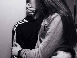 Еротски видео разговор TeensPlaying