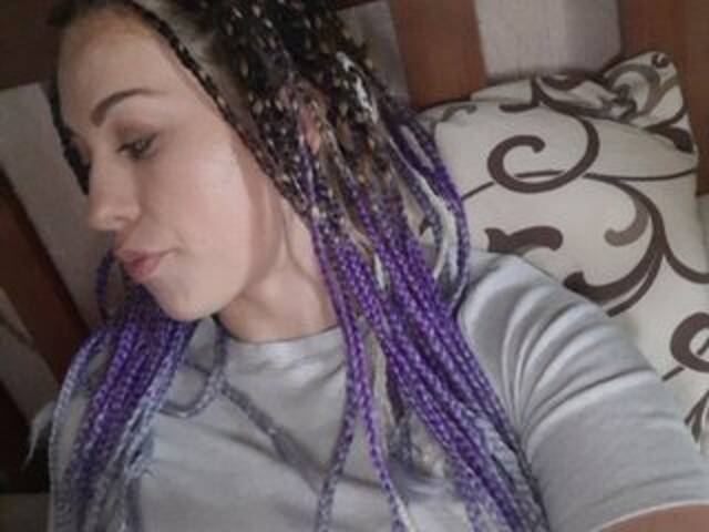 Емитувани слики од екранот PlayGirlKiss