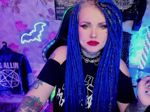 Емитувани слики од екранот TeresaWilson