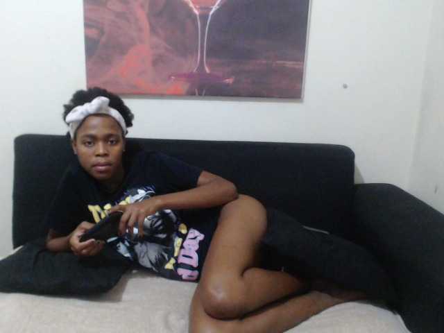 Емитувани слики од екранот ThickAss1999