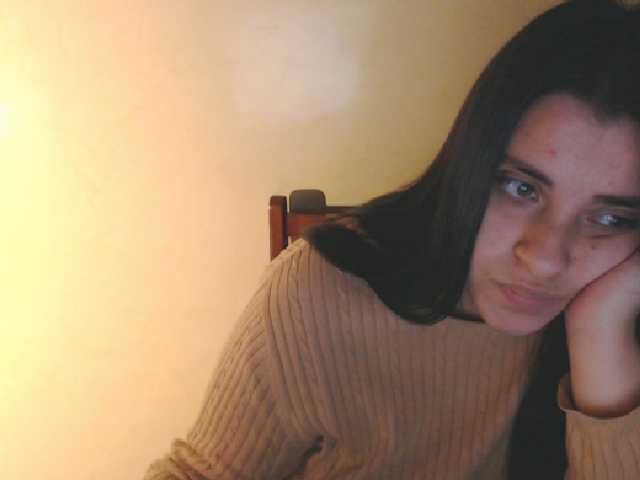 Емитувани слики од екранот tifanydaniel