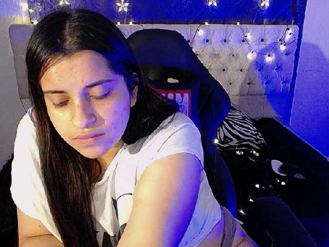 Емитувани слики од екранот tifanydaniel