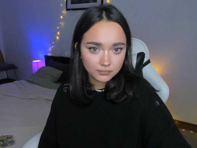 Lovens включен:* Твиттер @T1ffany11 Волосы на киске - это прекрасное украшение:)