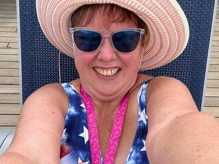 Еротски видео разговор TightKitty55