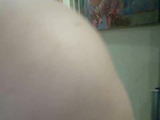 Еротски видео разговор TilyTily