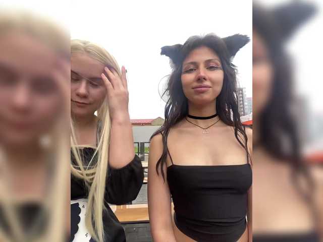 Емитувани слики од екранот Tinablackkk