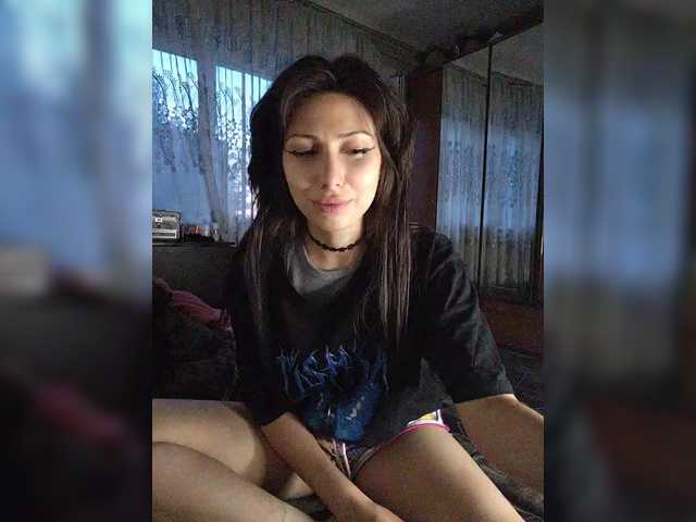 Емитувани слики од екранот Tinablackkk