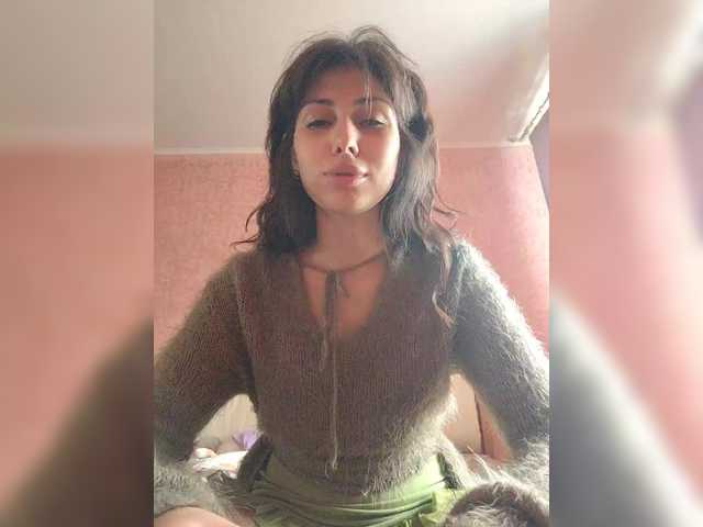 Емитувани слики од екранот Tinablackkk