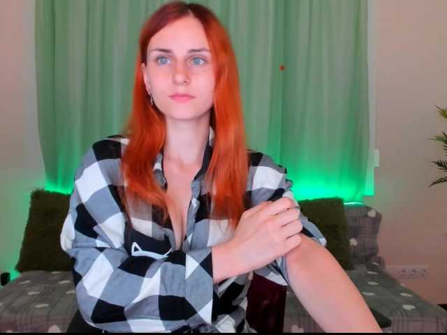 Емитувани слики од екранот TinaCutie