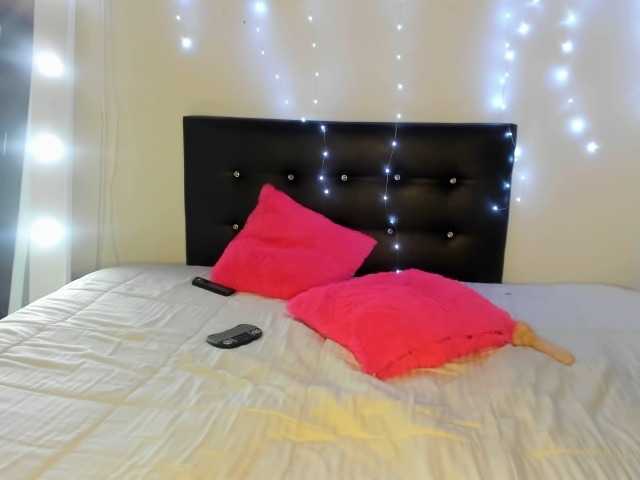 Емитувани слики од екранот tinnysofia