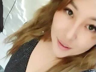 Еротски видео разговор Tinyboobs