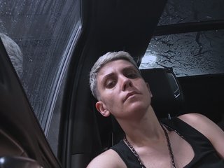 Еротски видео разговор TomboygirlKS