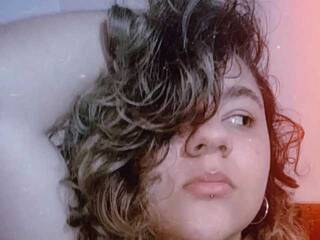 Еротски видео разговор tuti-lii