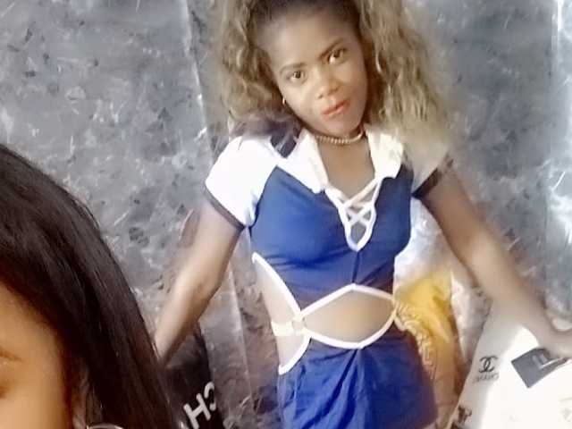 Фотографија на профилот Twinsexgirl