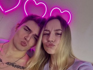 Еротски видео разговор TwinTurboCouple