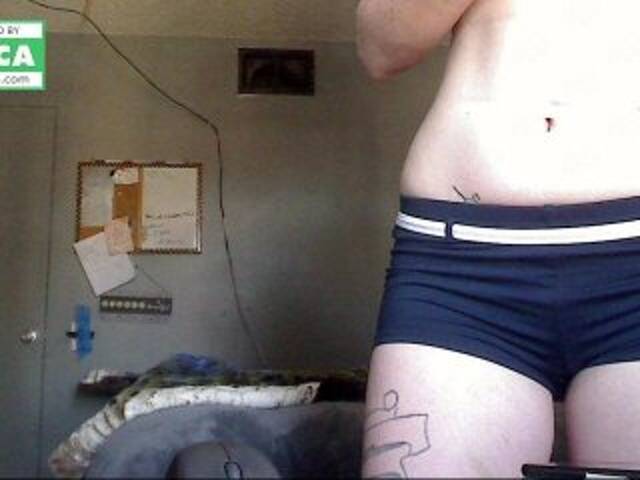 Емитувани слики од екранот twistedbitch4