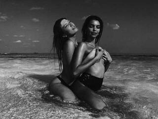 Еротски видео разговор twogirls3