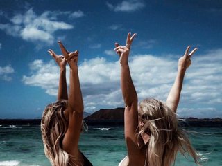 Еротски видео разговор twosexyandhotgirls