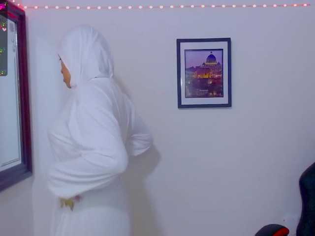 Емитувани слики од екранот UmaKumar