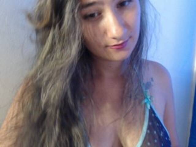 Емитувани слики од екранот vaalentiinaa