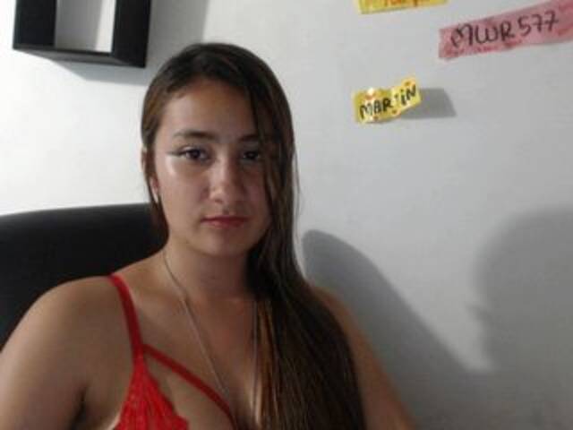 Емитувани слики од екранот vaalentiinaa